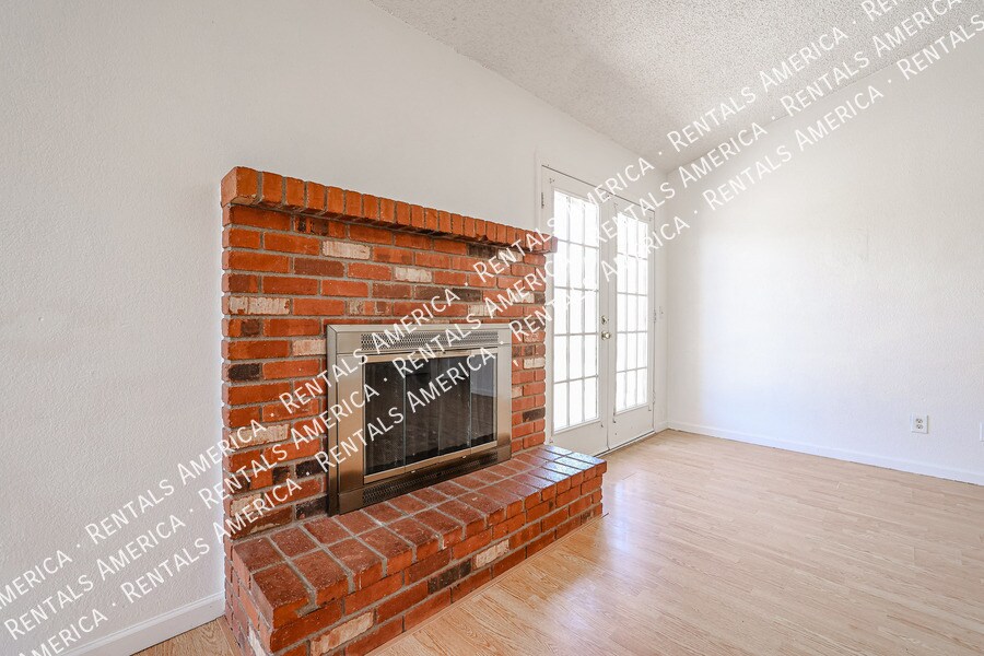 Building Photo - 8342 W Orchid Ln