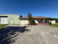 Building Photo - Charming 3 Bedroom, 2 Bath Home with Large Attached Shop in South Dalton