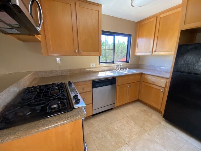 Building Photo - ***$500 Move-in special!!!*** Upgraded Nor...