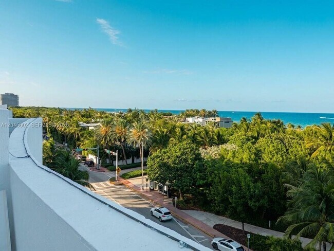 Building Photo - 7600 Collins Ave