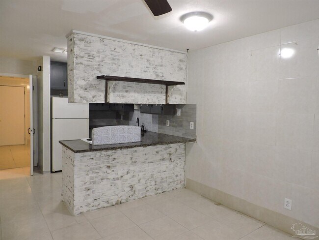 Building Photo - 1345 Jasma Ln