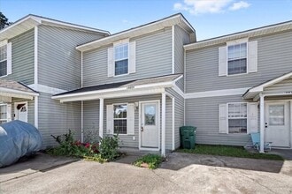 Building Photo - 14859 Angela Dr