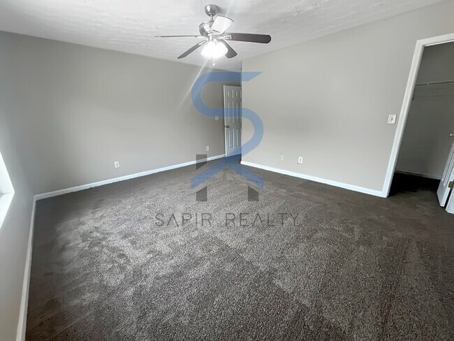 Building Photo - 1562 Eastern Sunrise Ln