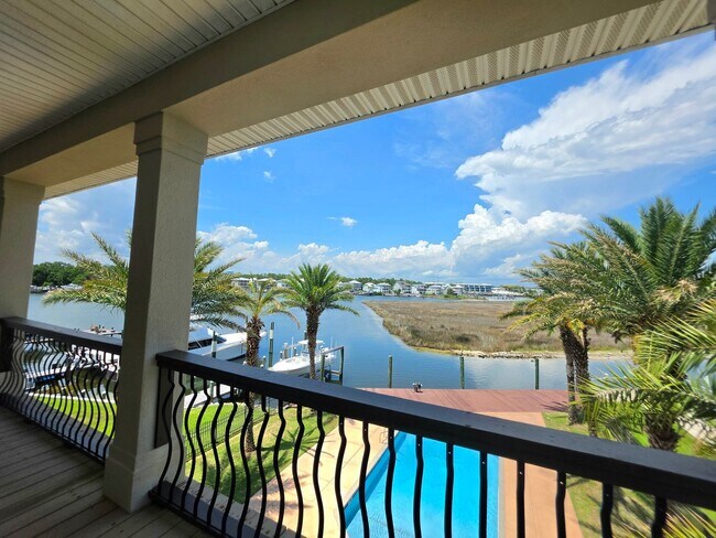 Building Photo - Waterfront 4/2 in Terry Cove with pool and boat dock