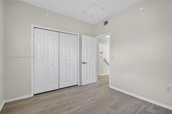 Building Photo - 8425 NW 141st Terrace