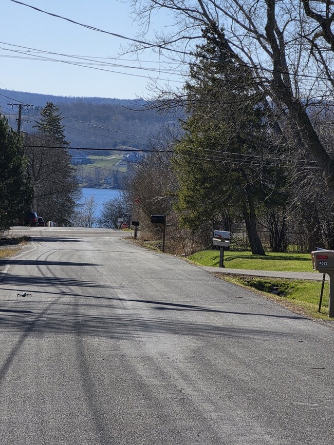 Building Photo - 4582 Maiden Ln