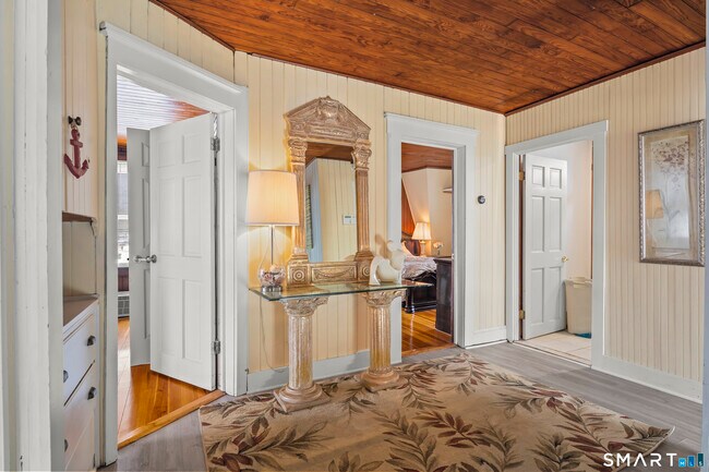 Building Photo - 94 Neptune Ave