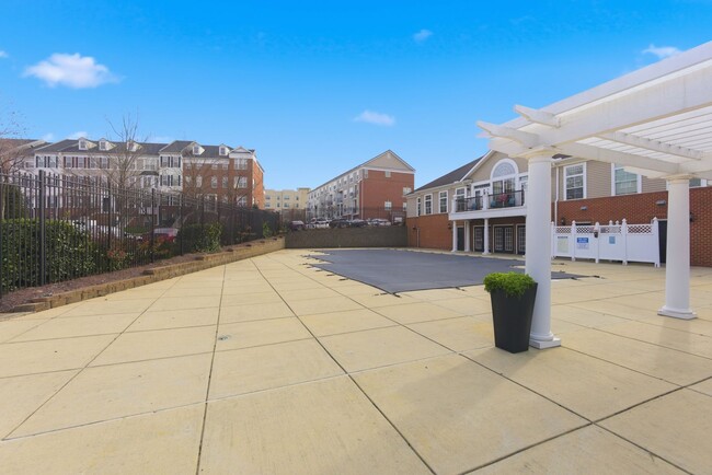 Building Photo - Lovely 3 BR/2.5 BA Townhome in Camp Springs!