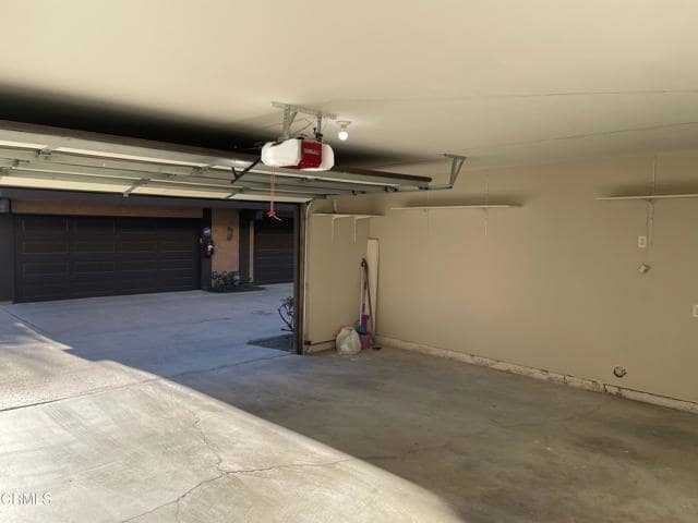 Building Photo - 852 N Monterey St