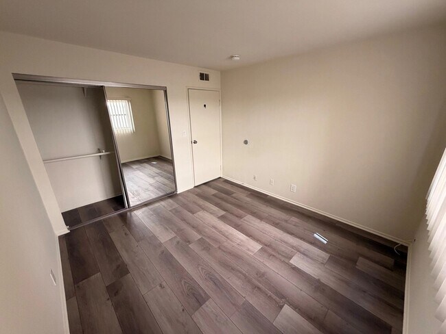 Interior Photo - 11215 Camarillo Street,