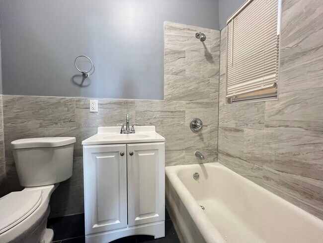 207 S Harrison St 38 - 220 S Harrison St