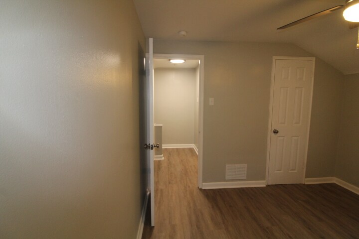Building Photo - 504 Maytide St