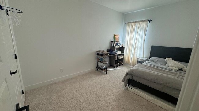 Building Photo - 1332 S Brook Dr