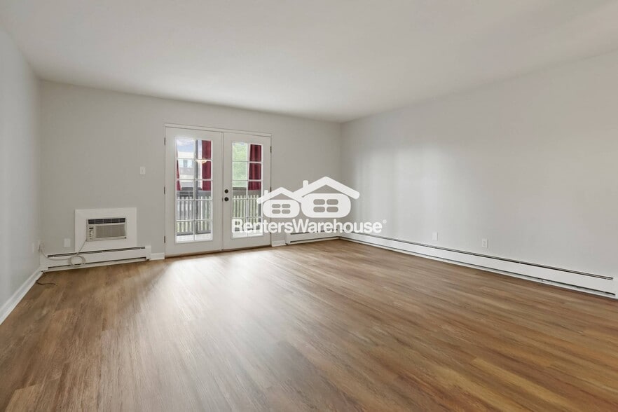 Building Photo - 6980 E Girard Ave