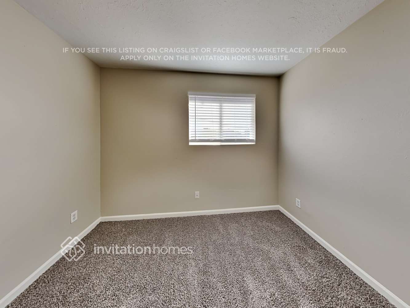 Building Photo - 8520 N 33rd Dr