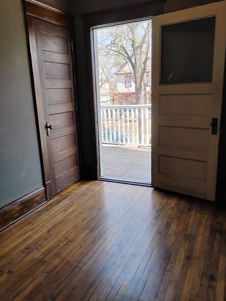 Building Photo - 1407 Girard Ave N