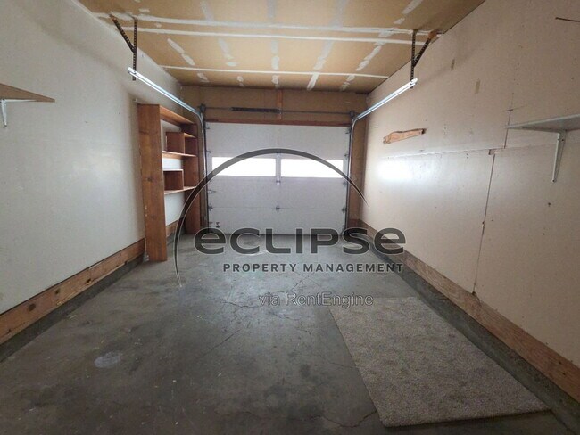 Building Photo - 721 Lee Dr