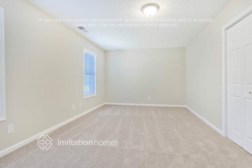 Building Photo - 105 Valley View Dr