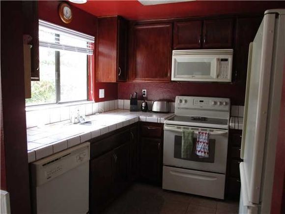 Building Photo - 3536 Ridgewood Way
