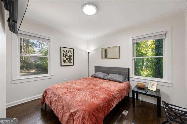 Building Photo - 1290 Glen Forest Way