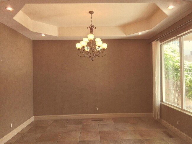 Building Photo - 12708 Desert Marigold Ln NE