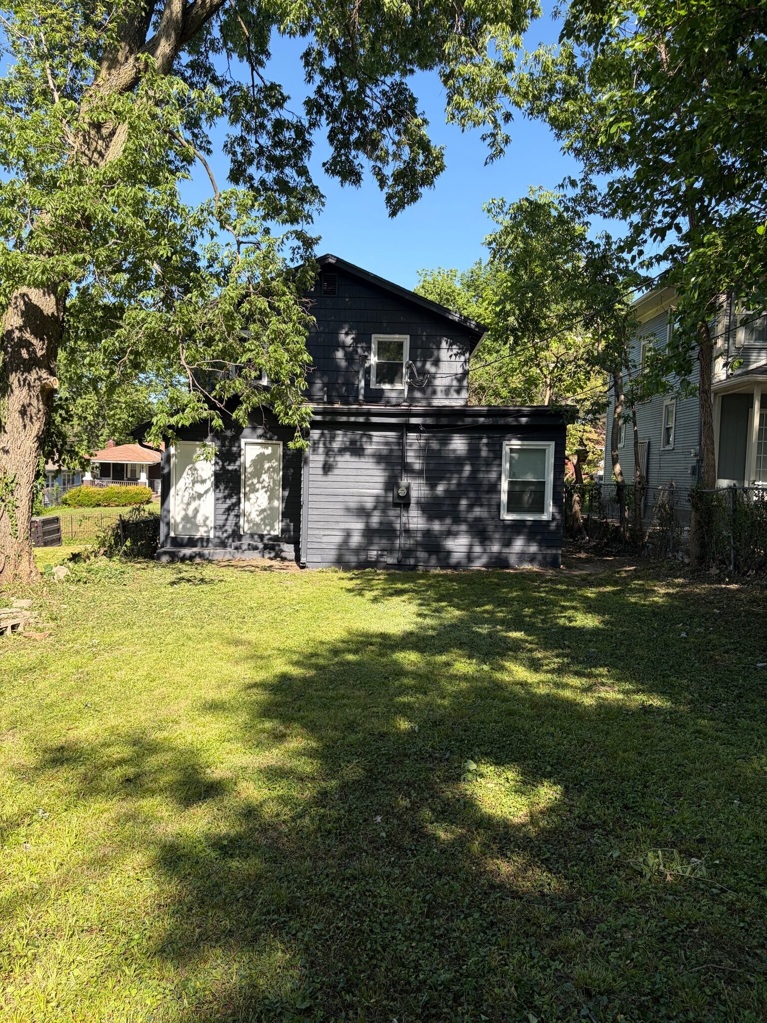 Building Photo - 5038 S Benton Ave