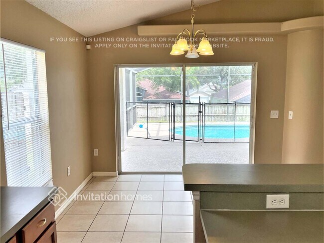 Building Photo - 206 Jessamine Dr