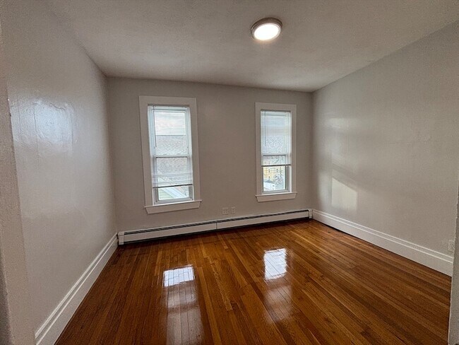 Building Photo - 393-393 Highland Ave