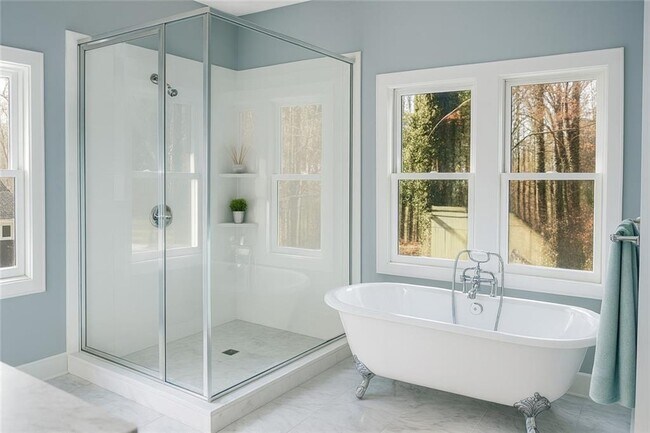 Building Photo - 2231 Cavanaugh Ave SE