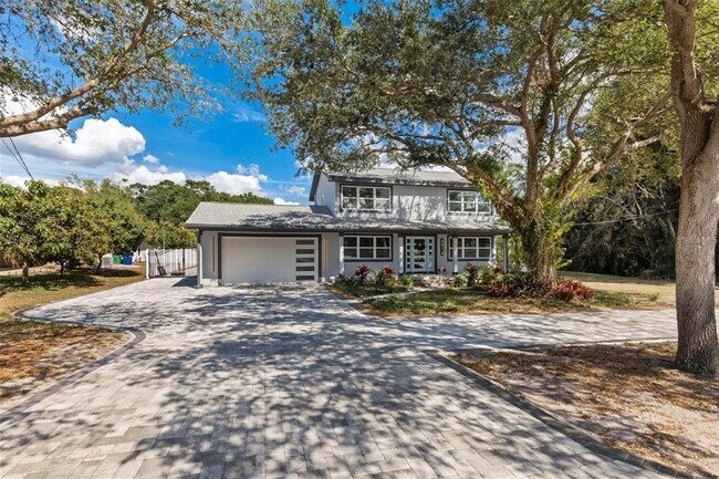 Building Photo - 6914 S Wall St