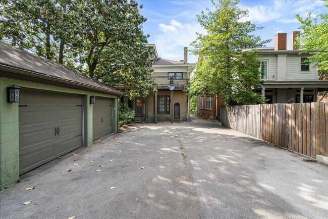 Building Photo - 122 S Hanover Ave