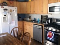 Building Photo - Varsity Management