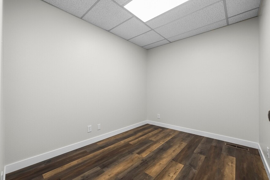 Building Photo - 405 S 100 E