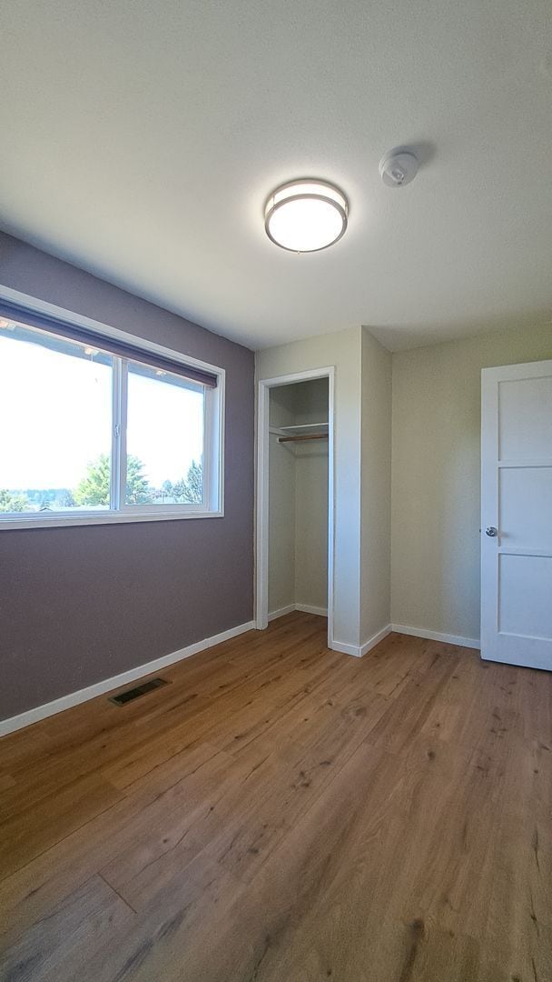 Building Photo - 2 Bedroom 1 Bath Duplex