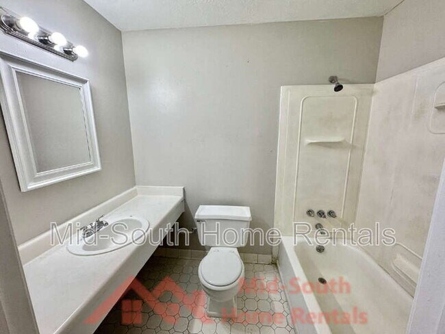 Building Photo - 4579 Buffer Dr