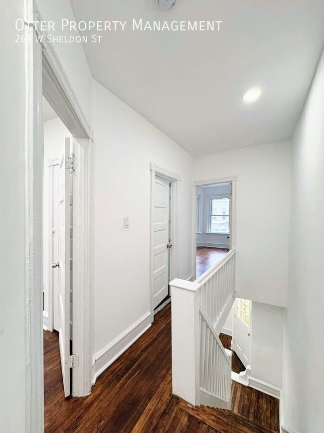 Building Photo - 269 W Sheldon St