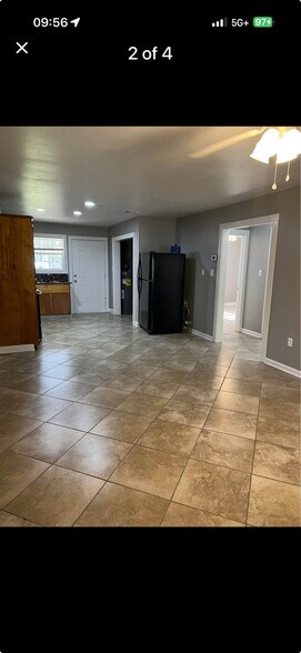 Building Photo - 1151 Shellie Ln