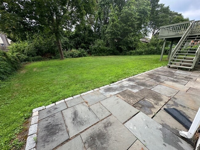 Building Photo - 25 Quinsey Dr