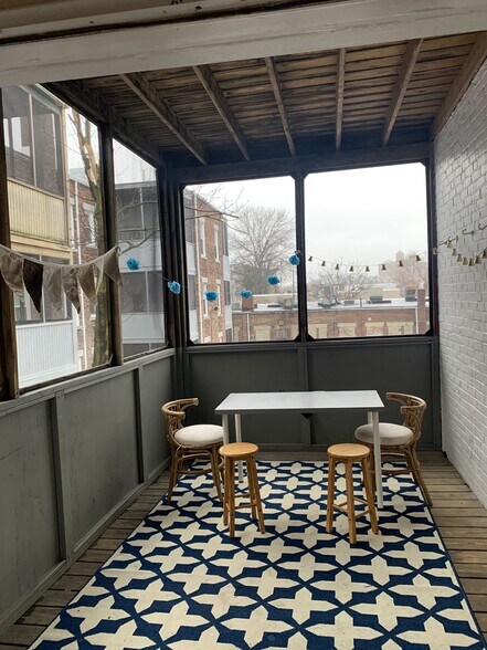 Building Photo - 33 Highgate St