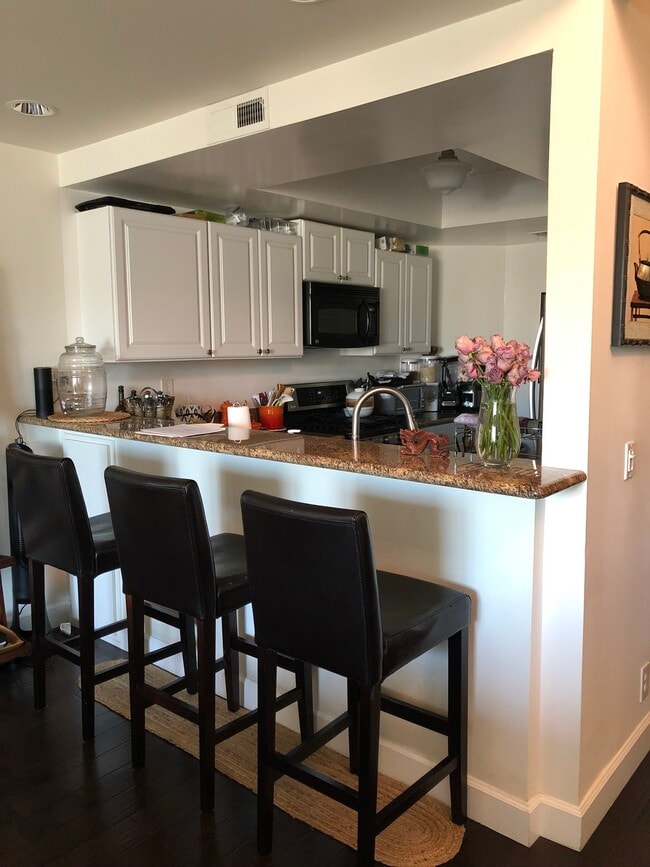 Kitchen - 1808 Manning Ave