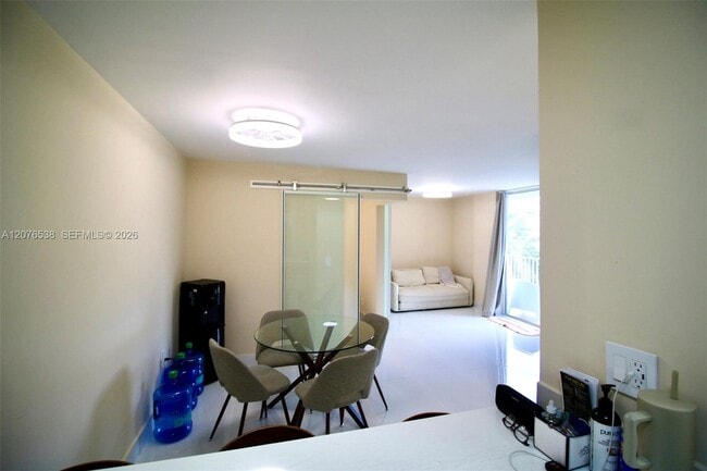 Building Photo - 1255 Collins Ave