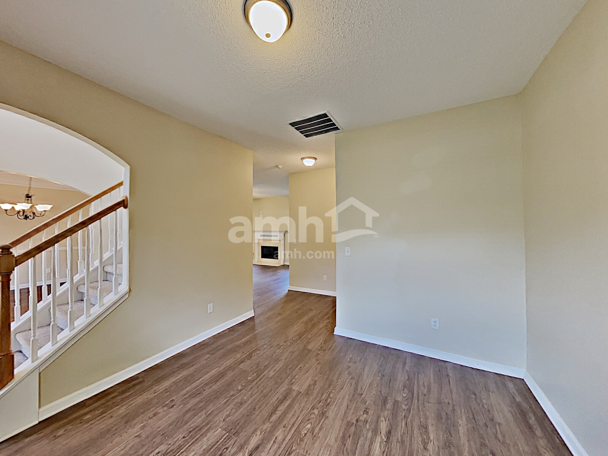 Building Photo - 429 The Gables Dr