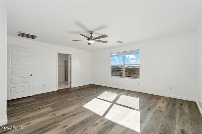 Building Photo - 37292 Yellowstone Dr