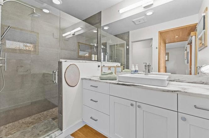 Building Photo - 44 Ferguson Ave