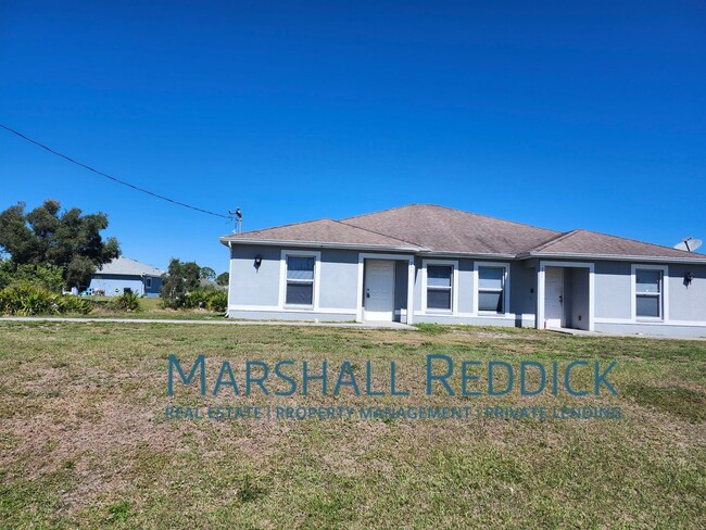 Primary Photo - Cozy 3 bed 2 bath off Alabama
