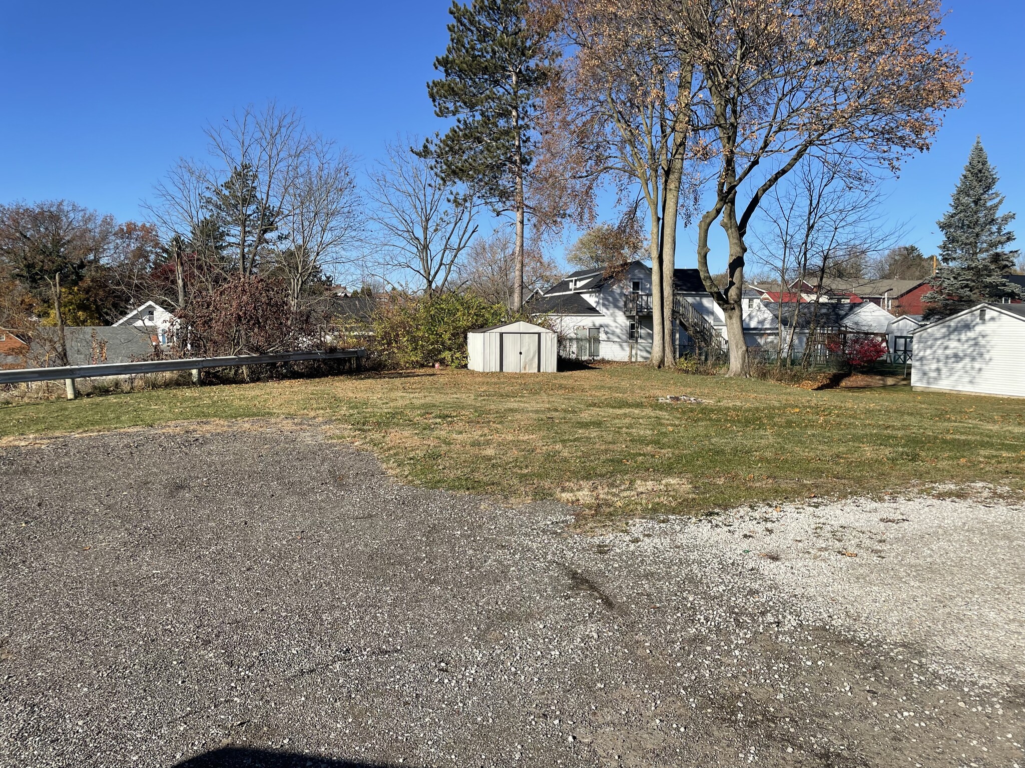 Building Photo - 230 Sturges Ave