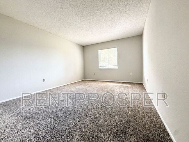 Building Photo - 4401 S Semoran Blvd