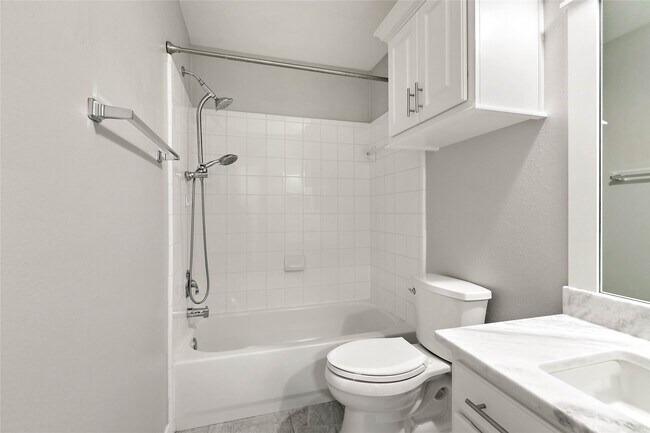 Building Photo - 139 Ledgestone Pl