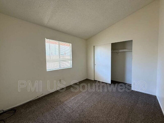 Building Photo - 364 Rio Grande Ct