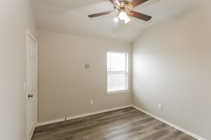 Building Photo - 7407 Wolf Creek Ln